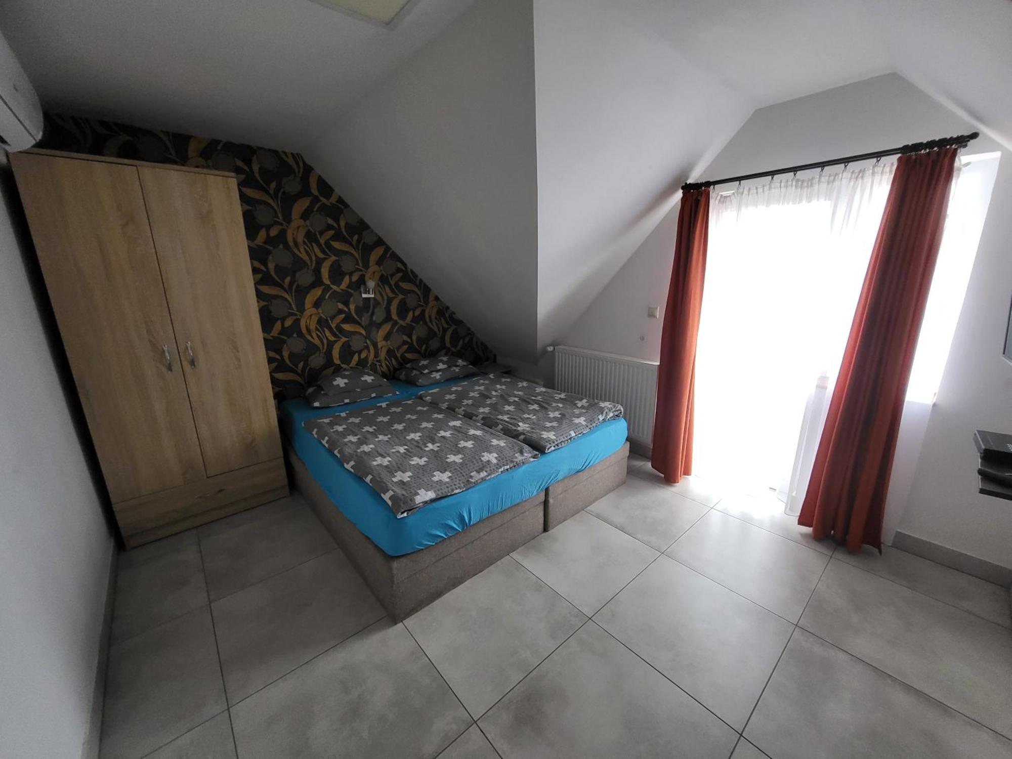 Anita Apartman Sopron Buitenkant foto
