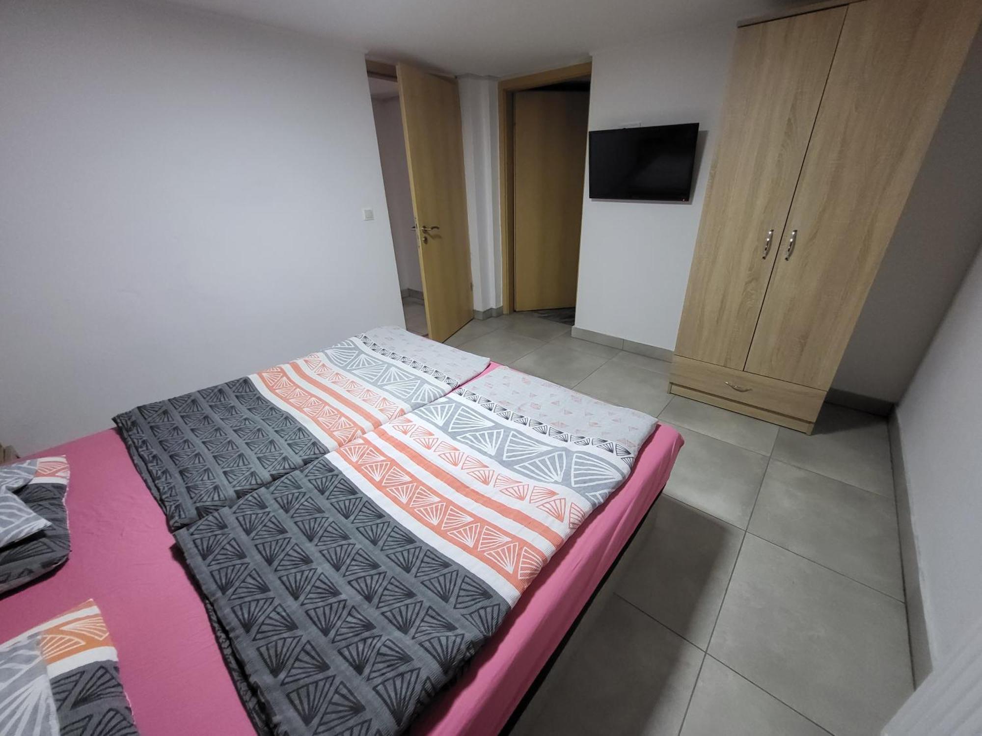 Anita Apartman Sopron Buitenkant foto
