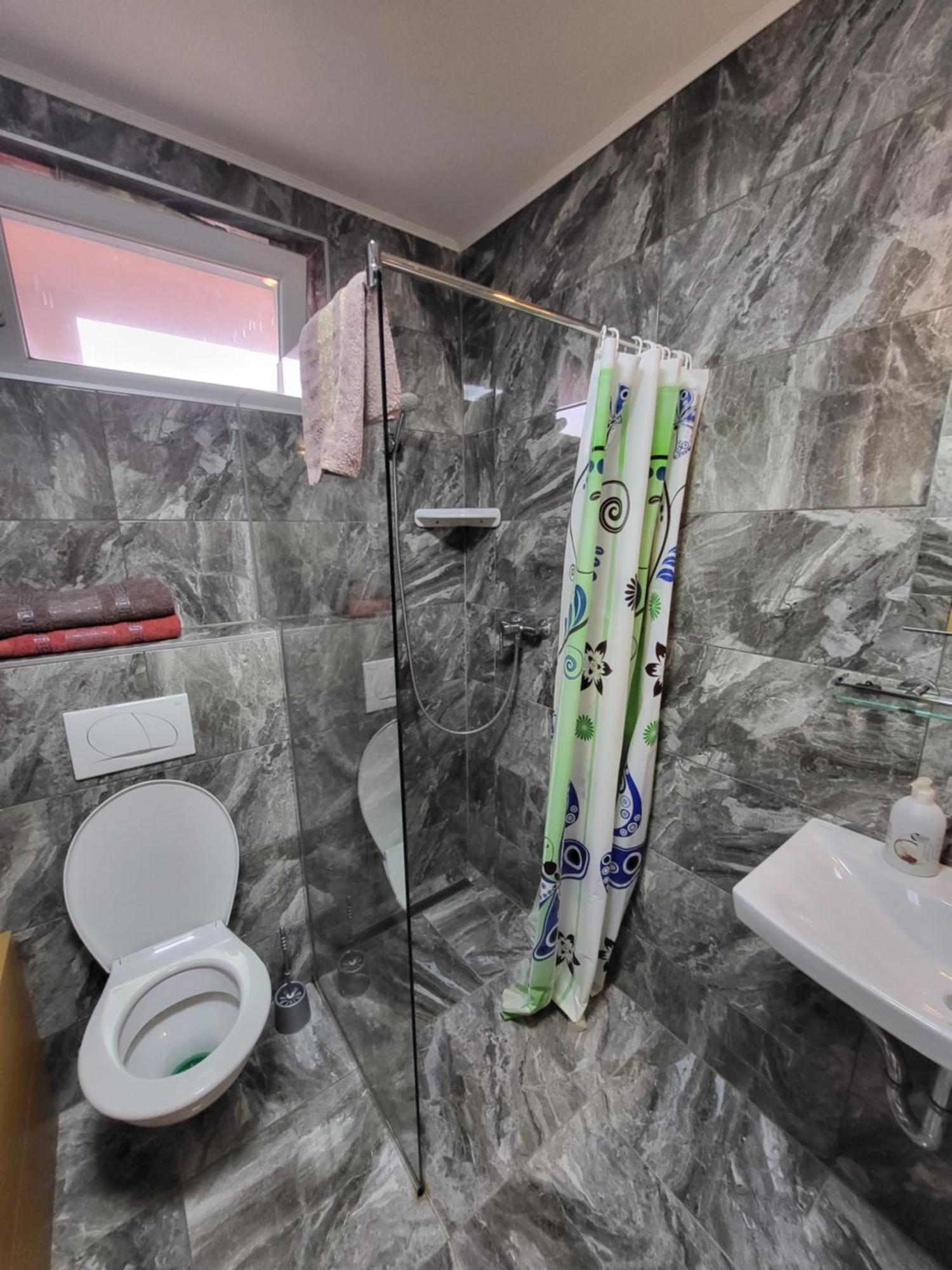 Anita Apartman Sopron Buitenkant foto
