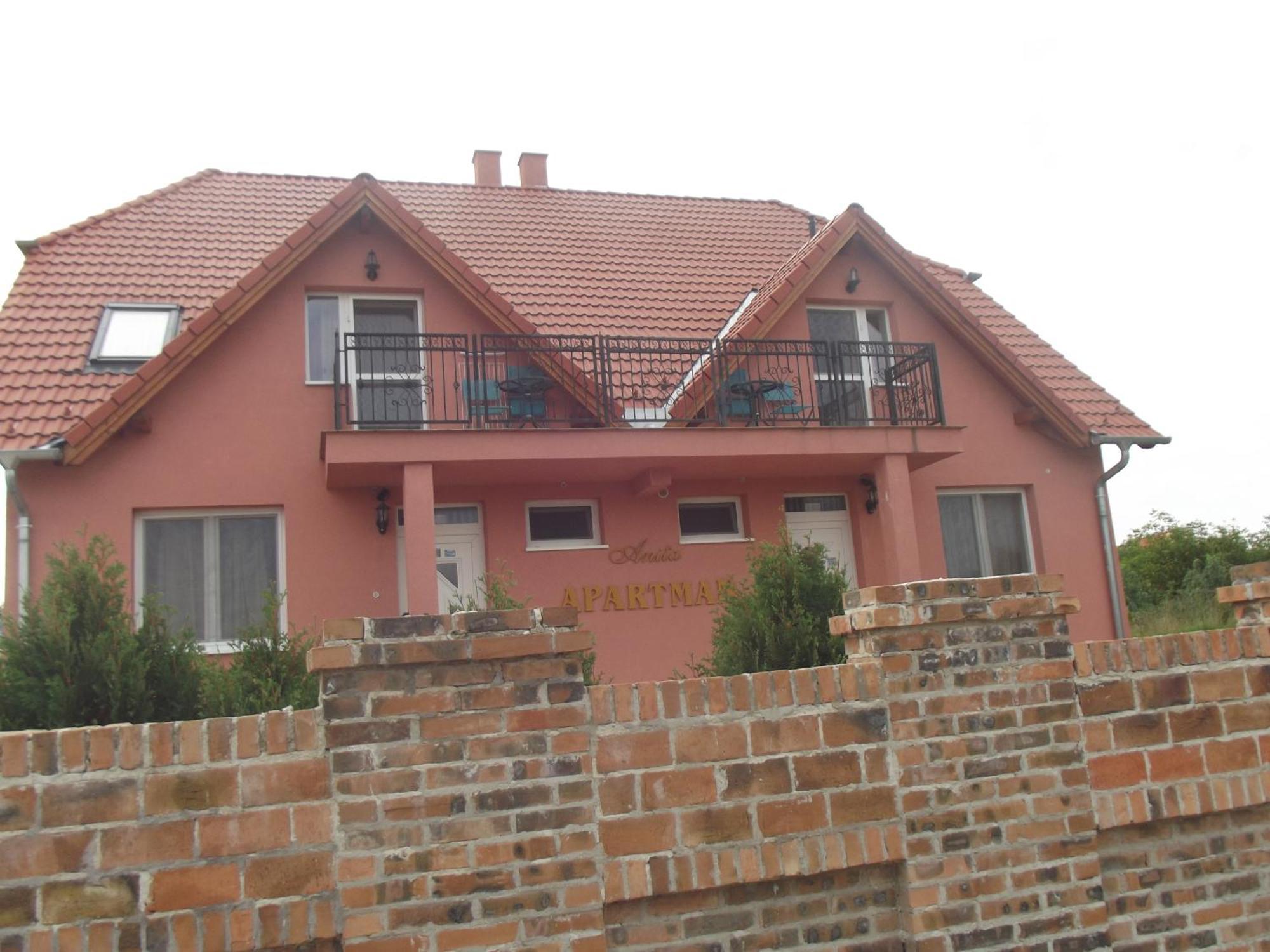 Anita Apartman Sopron Buitenkant foto